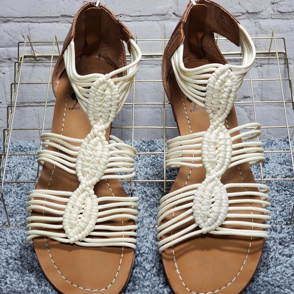 Sam Edelman - Picture 3 of 8